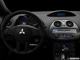  Centered wide dash shot photo